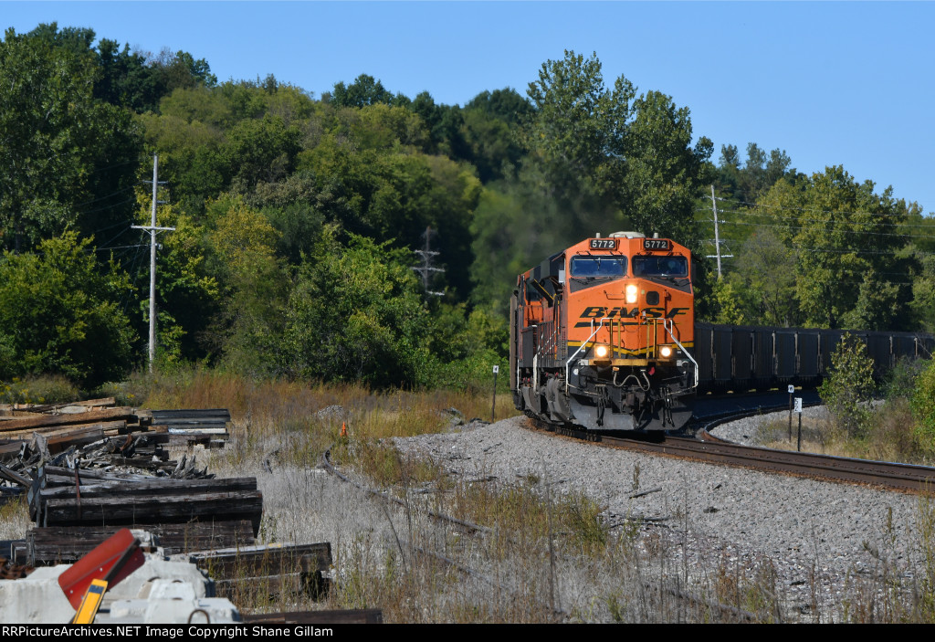 BNSF 5772